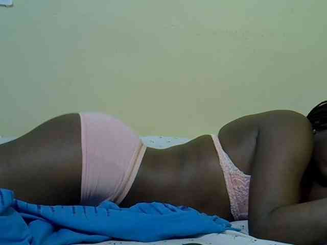 curvy-corazon webcam