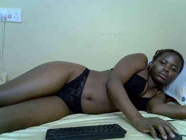 curvy-corazon webcam