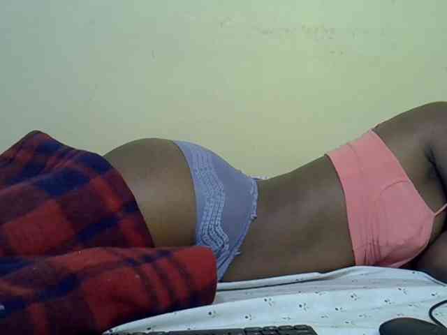 curvy-corazon webcam