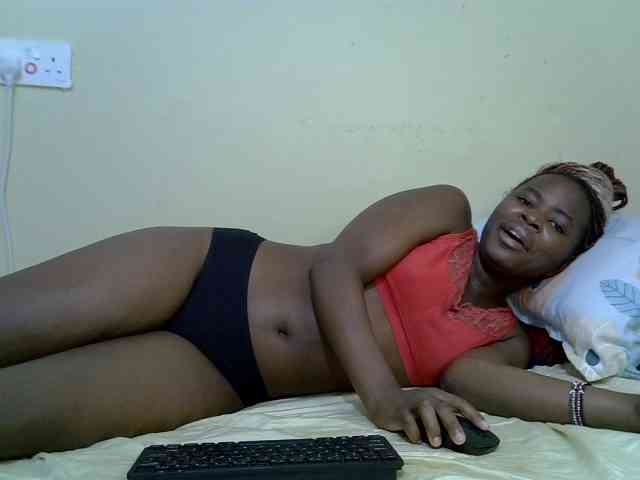 curvy-corazon webcam