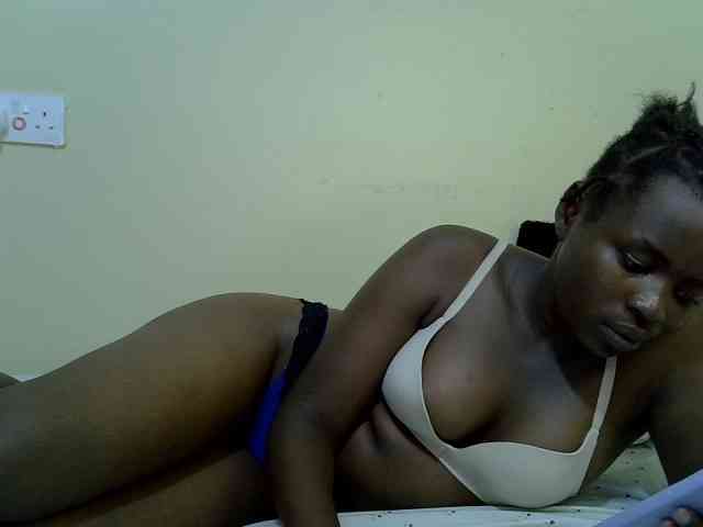 curvy-corazon webcam