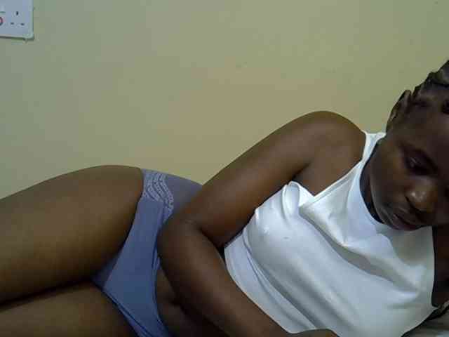 curvy-corazon webcam