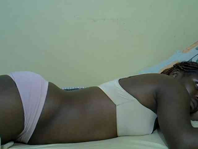curvy-corazon webcam