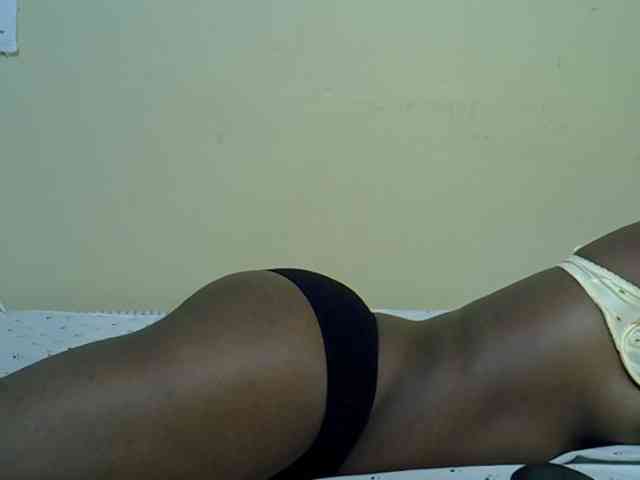 curvy-corazon Live Webcam on BongaCams