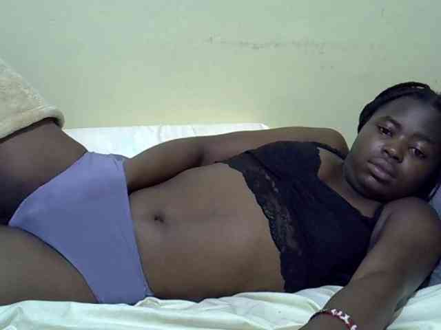 curvy-corazon webcam