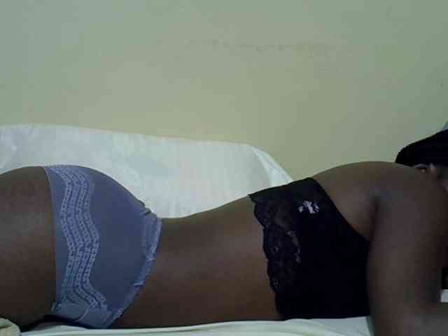 curvy-corazon webcam