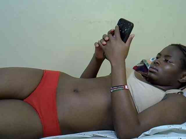 curvy-corazon webcam