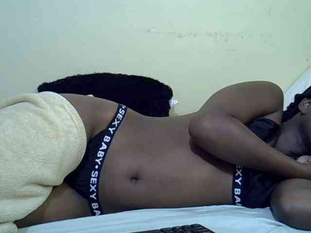 curvy-corazon webcam