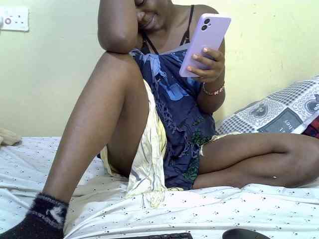 curvy-corazon webcam
