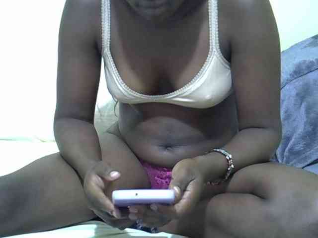 curvy-corazon webcam