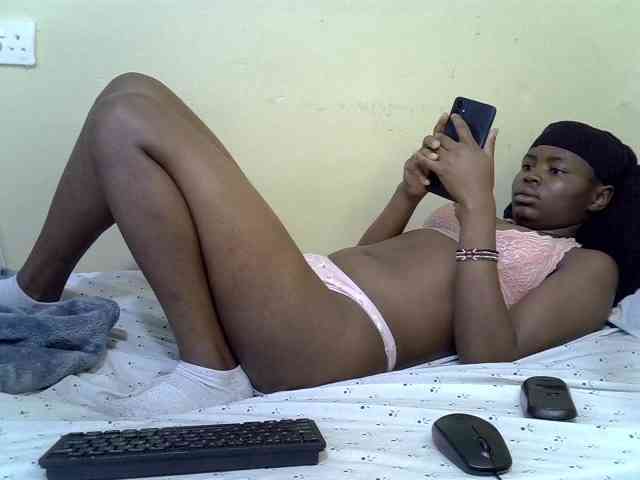 curvy-corazon webcam