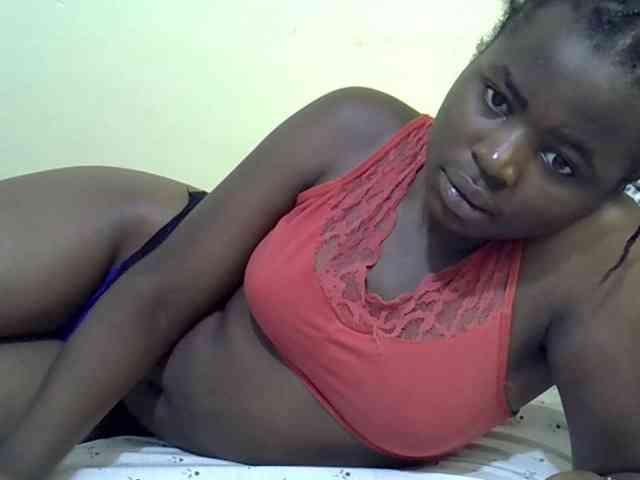 curvy-corazon webcam
