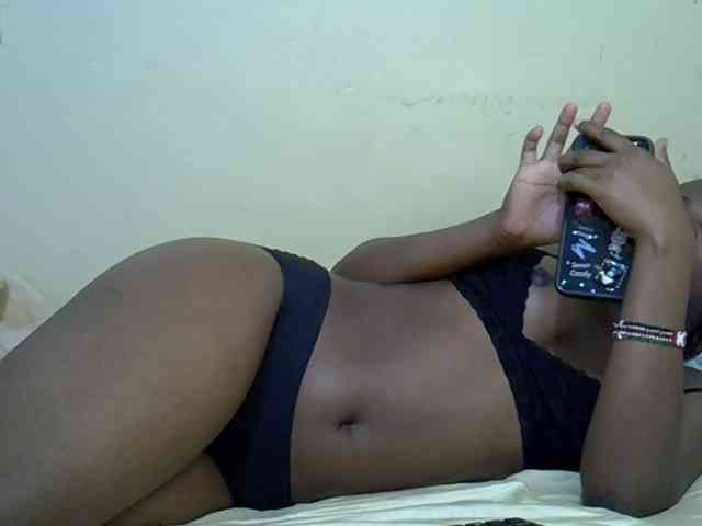curvy-corazon webcam