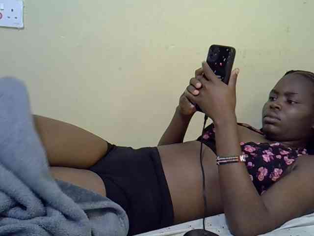 curvy-corazon webcam