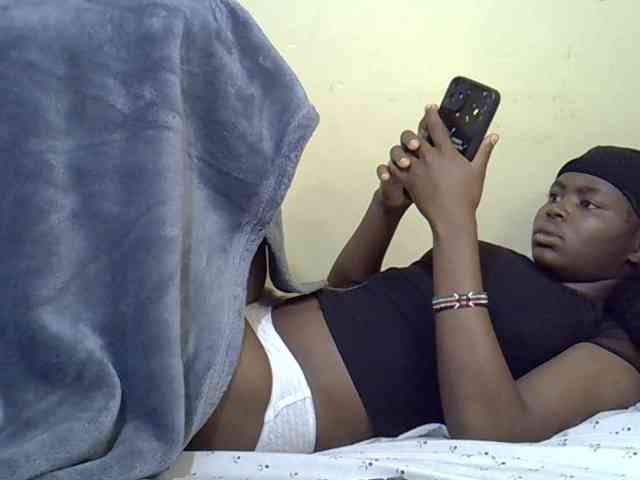 curvy-corazon webcam