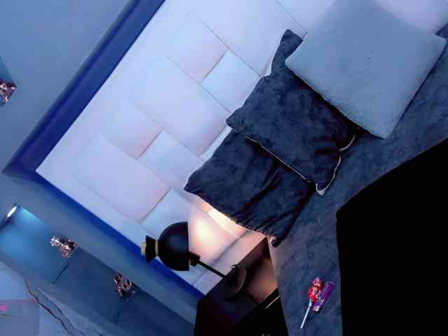 KlhoeGill Sex Cam Show