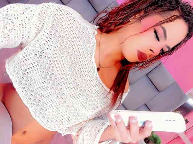 KlhoeGill Sex Cam Show