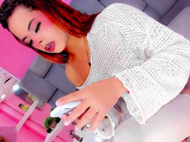 KlhoeGill Sex Cam Show