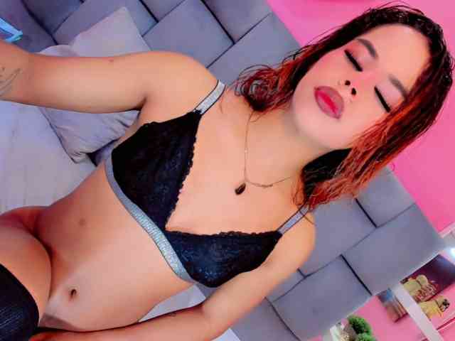 KlhoeGill Live Webcam on BongaCams