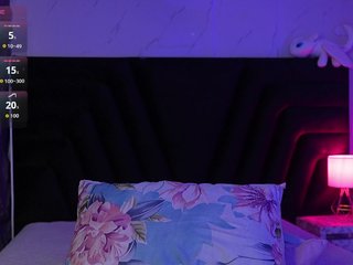 hollyvega