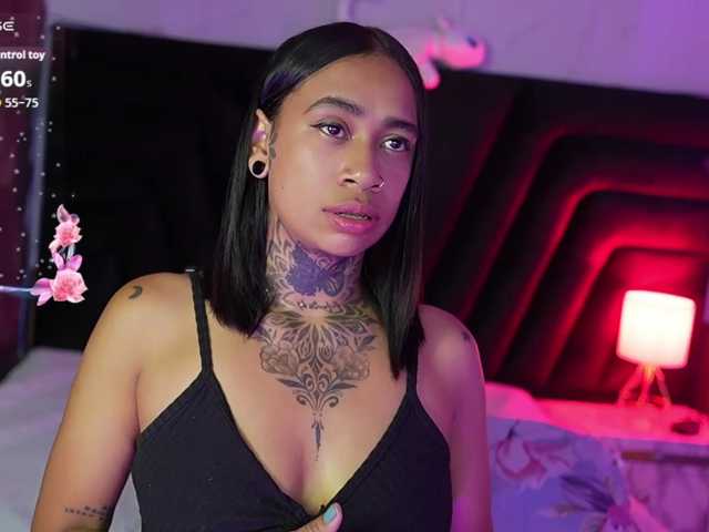 hollyvega