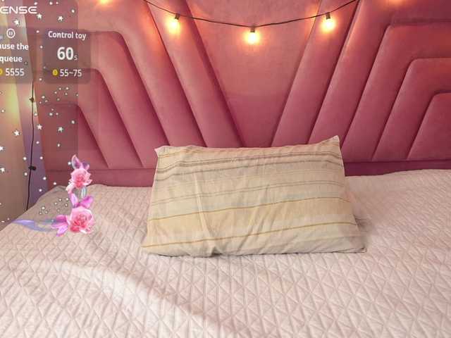 hollyvega