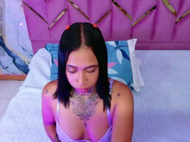 hollyvega