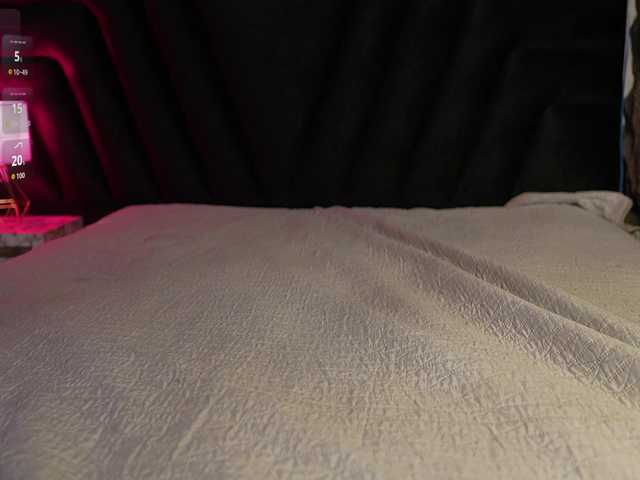 hollyvega live cam on BongaCams