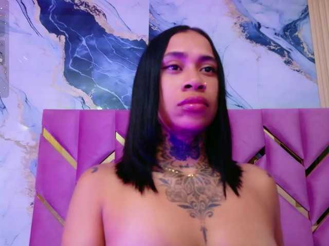hollyvega