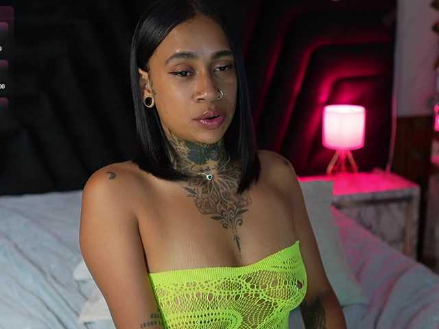 hollyvega