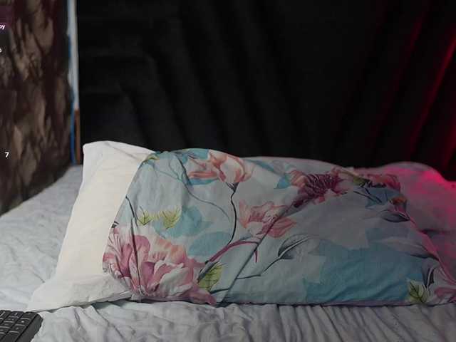hollyvega live cam on BongaCams