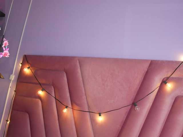 hollyvega