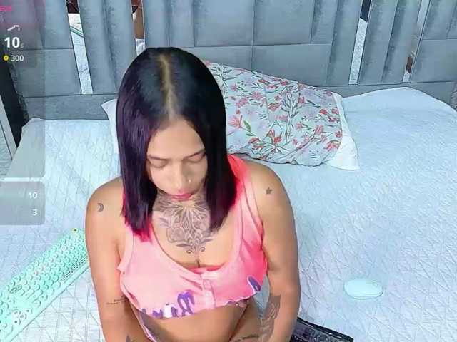 hollyvega