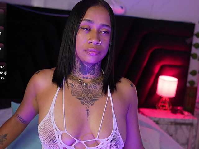 hollyvega
