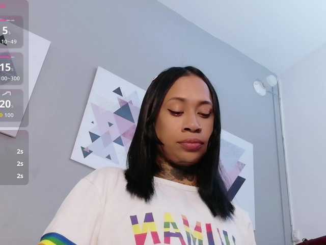 hollyvega live webcam show