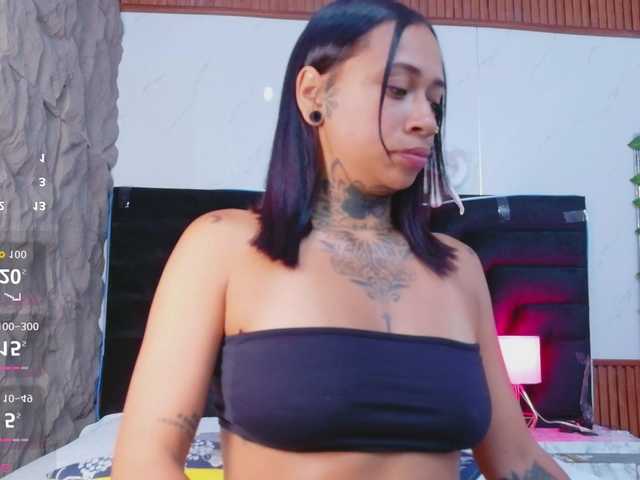 hollyvega