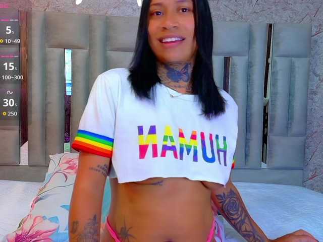 hollyvega live cam on BongaCams