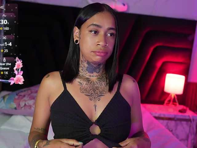 hollyvega