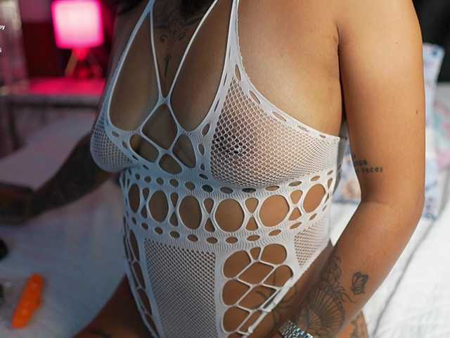 hollyvega