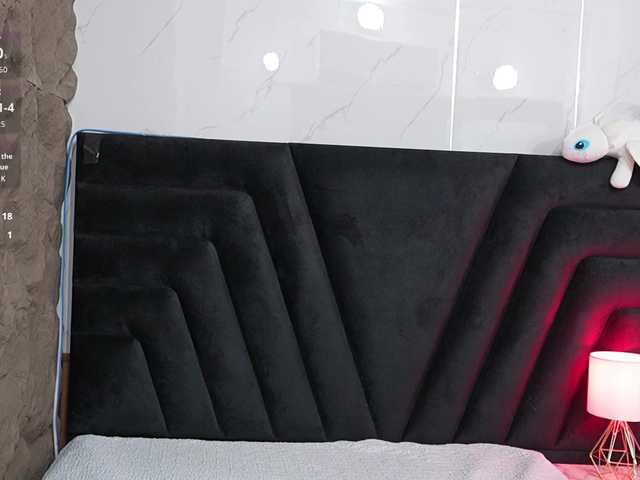 hollyvega live cam preview