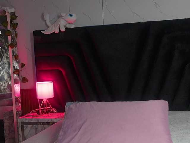 hollyvega live cam on BongaCams