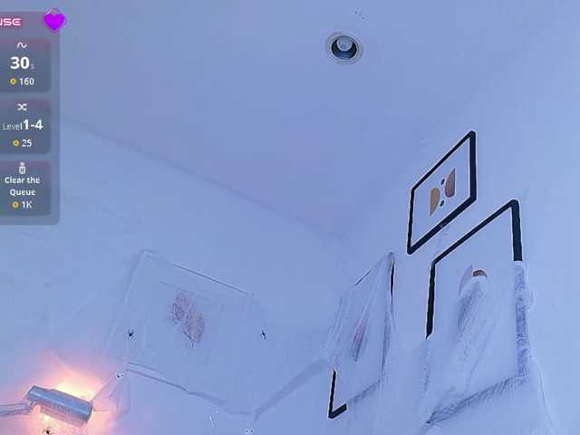 hollyvega live cam on BongaCams