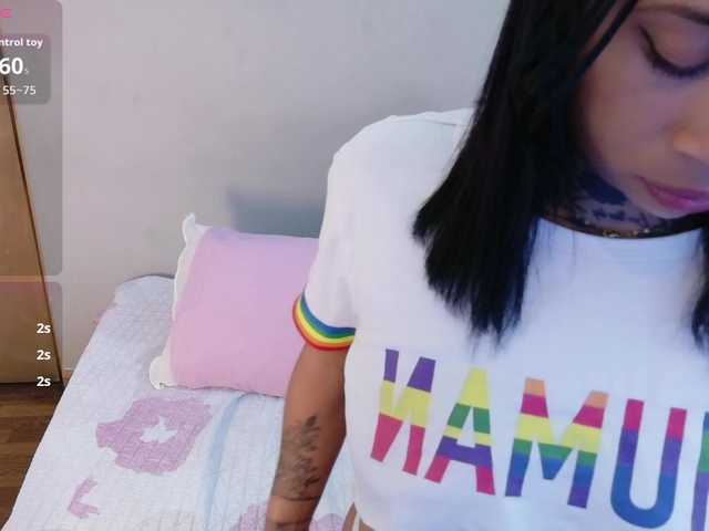 hollyvega live cam on BongaCams