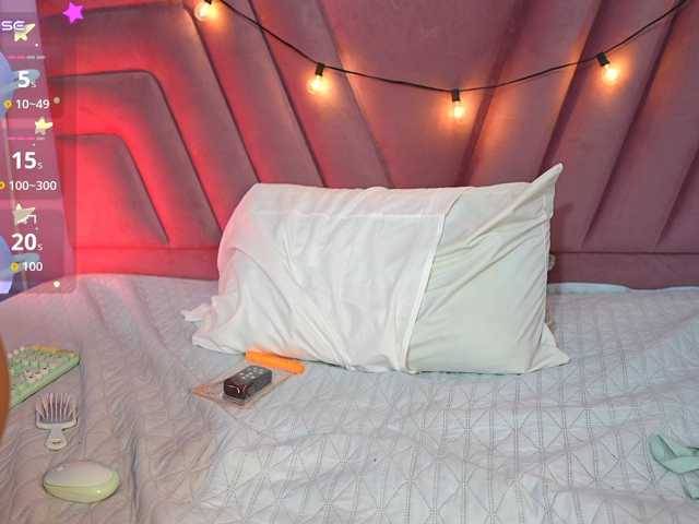 hollyvega live cam on BongaCams
