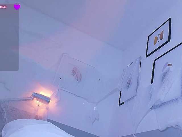 hollyvega live cam on BongaCams