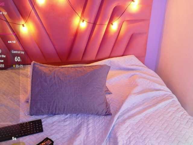 hollyvega's BongaCams show and profile