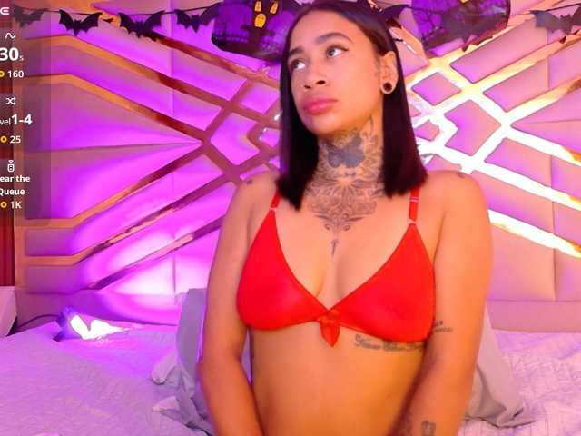 hollyvega