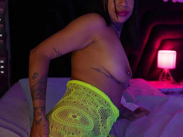 hollyvega