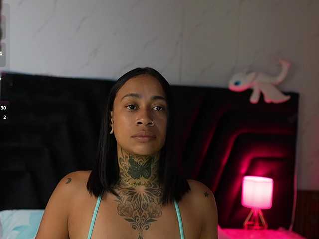 hollyvega