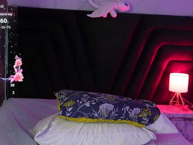 hollyvega live cam on BongaCams